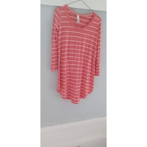 Womens Top  Sz s   White  red Striped  hayze